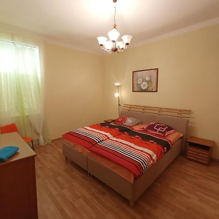 Apartments Captain Flint Прага Екстер'єр фото