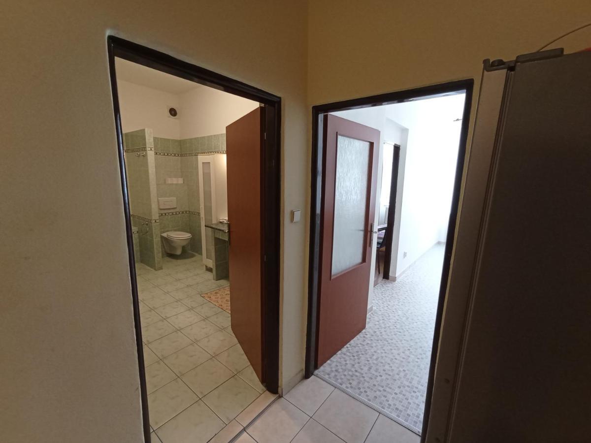 Apartments Captain Flint Прага Екстер'єр фото
